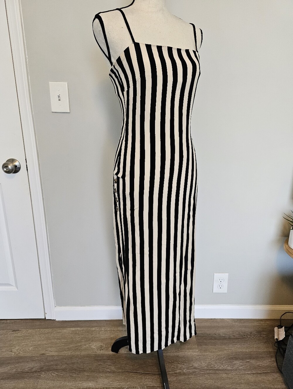 Amuse Society Striped Black & White Maxi Dress Adjustable Spaghetti Straps XS